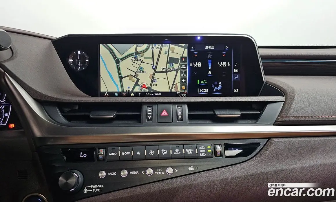 Lexus ES 2019 2.5 автомат (гидро), фото 18 Lexus ES 2019 2.5 автомат (гидро), фото 18