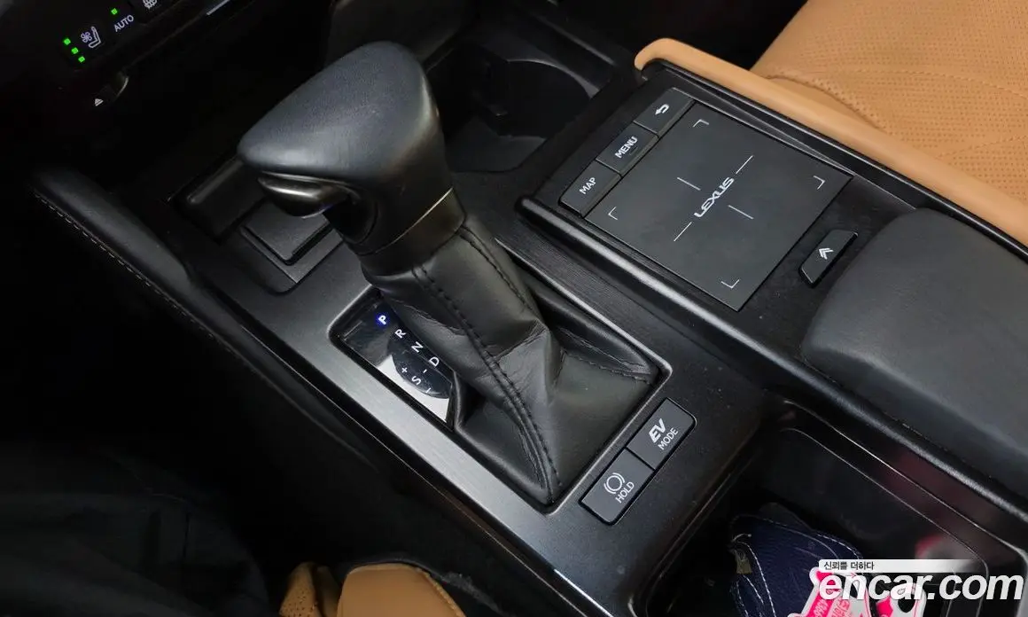 Lexus ES 2021 2.5 автомат (гидро), фото 12 Lexus ES 2021 2.5 автомат (гидро), фото 12
