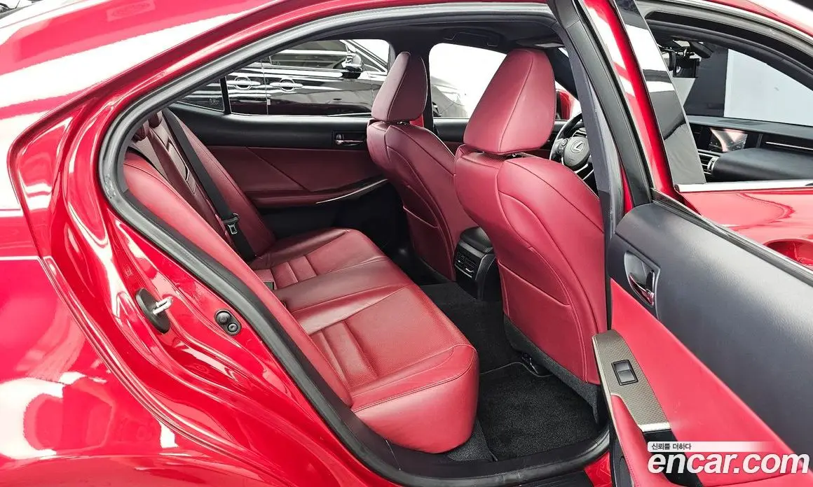 Lexus IS 2016 2.0 автомат (гидро), фото 12 Lexus IS 2016 2.0 автомат (гидро), фото 12