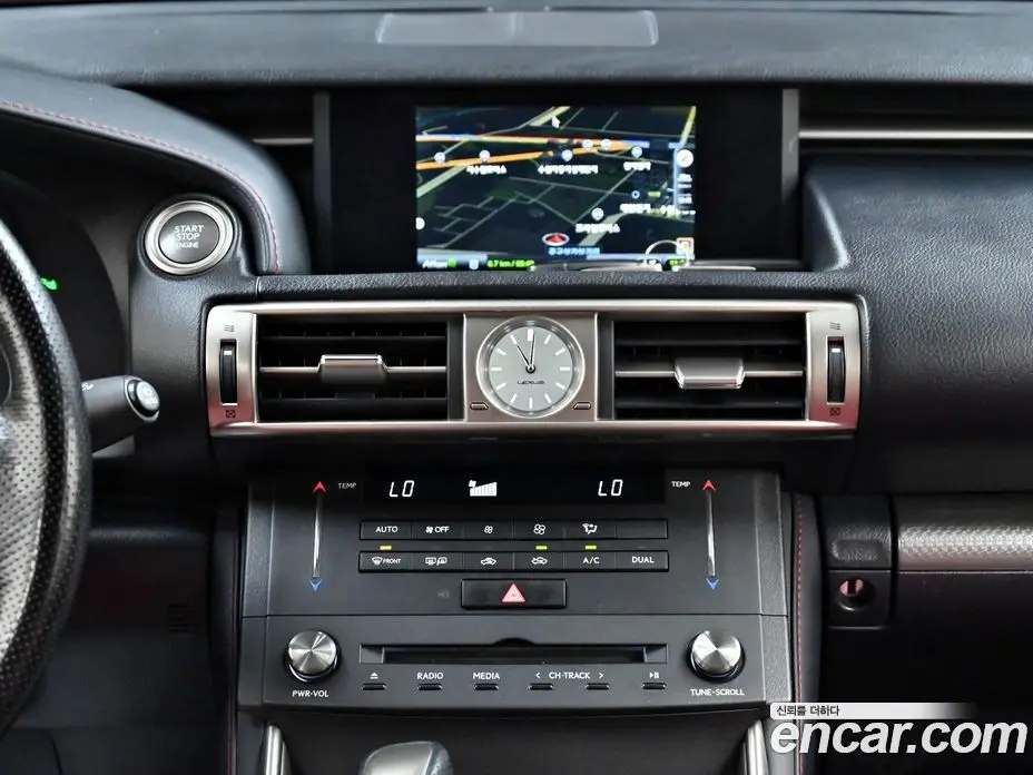 Lexus IS 2016 2.0 автомат (гидро), фото 14 Lexus IS 2016 2.0 автомат (гидро), фото 14