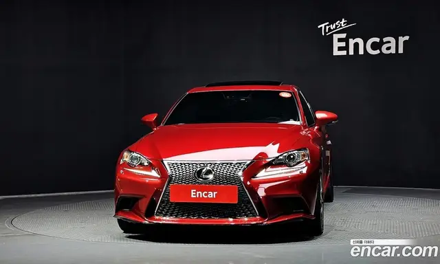 Lexus IS 2016 2.0 автомат (гидро), миниатюра 3 Lexus IS 2016 2.0 автомат (гидро), миниатюра 3