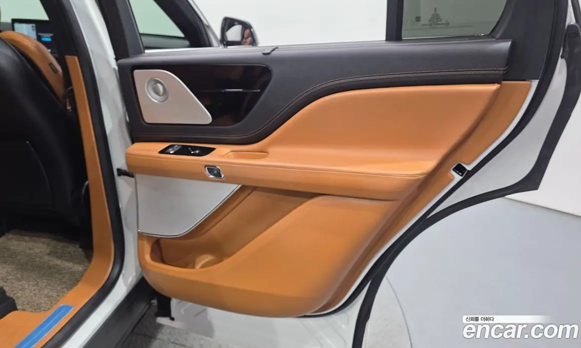 Lincoln Aviator 2023 3.0 автомат (гидро), фото 15