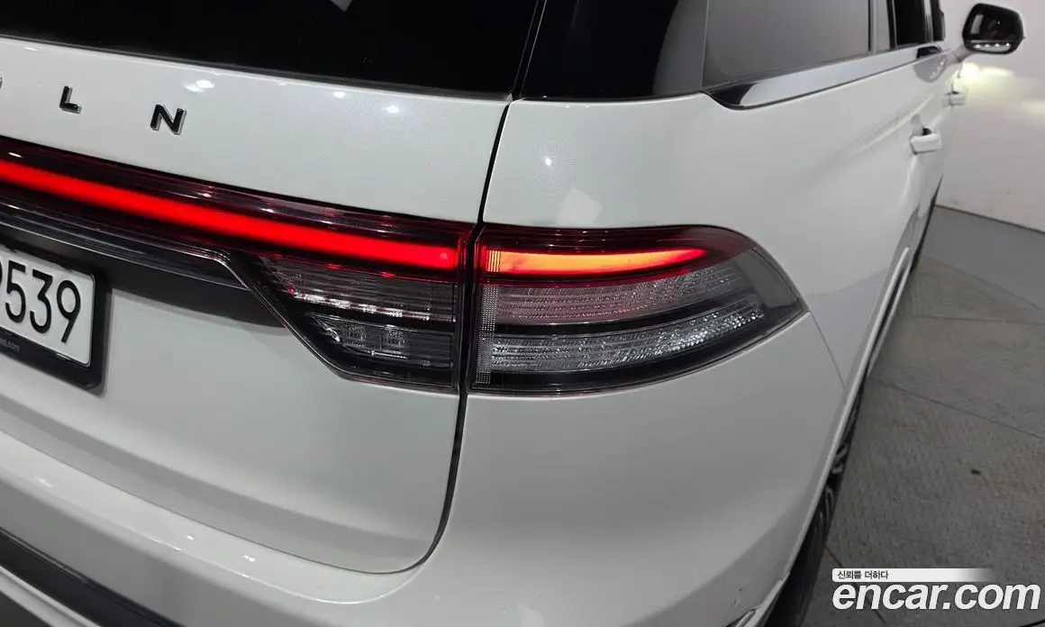 Lincoln Aviator 2023 3.0 автомат (гидро), фото 9