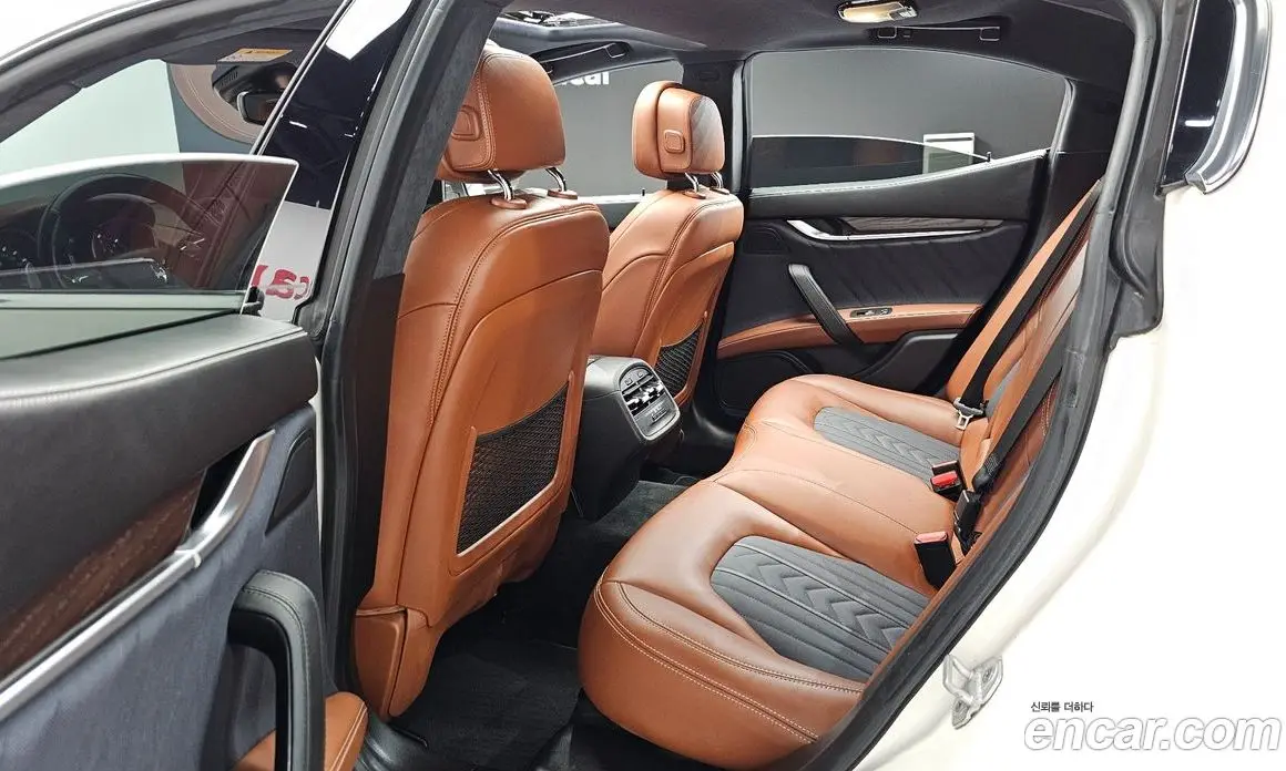 Maserati Ghibli 2019 3.0 автомат (гидро), фото 11