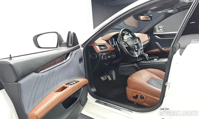 Maserati Ghibli 2019 3.0 автомат (гидро), миниатюра 10