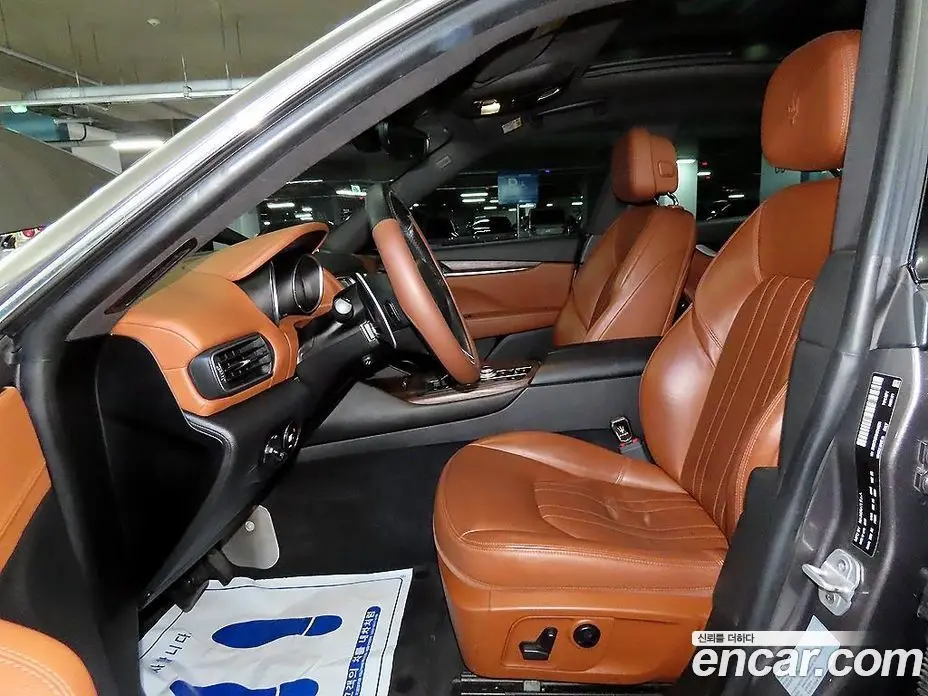 Maserati Levante 2017 3.0 автомат (гидро), фото 6 Maserati Levante 2017 3.0 автомат (гидро), фото 6