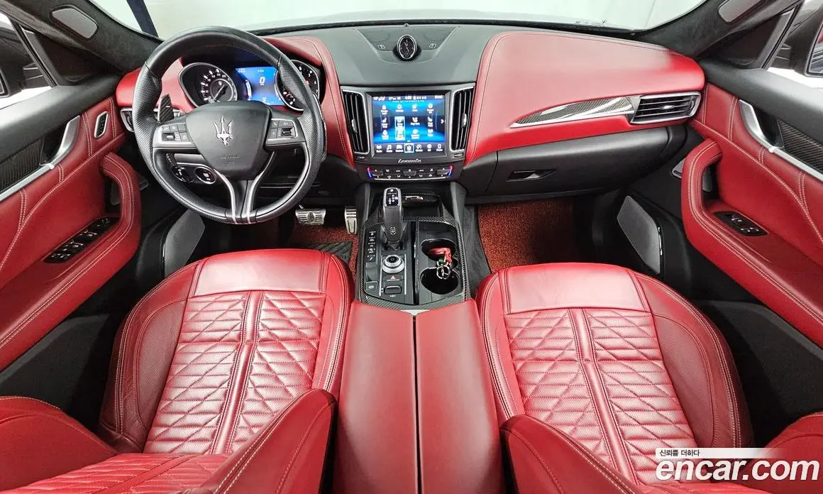 Maserati Levante 2019 3.8 автомат (гидро), фото 10 Maserati Levante 2019 3.8 автомат (гидро), фото 10