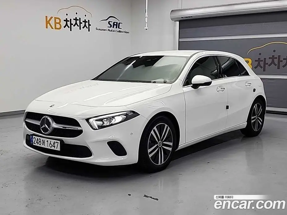 Mercedes-Benz A-Class 2023 2.0 автомат (гидро), фото 1 Mercedes-Benz A-Class 2023 2.0 автомат (гидро), фото 1
