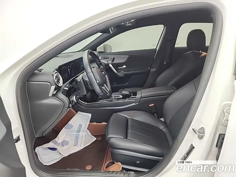 Mercedes-Benz A-Class 2023 2.0 автомат (гидро), фото 11 Mercedes-Benz A-Class 2023 2.0 автомат (гидро), фото 11