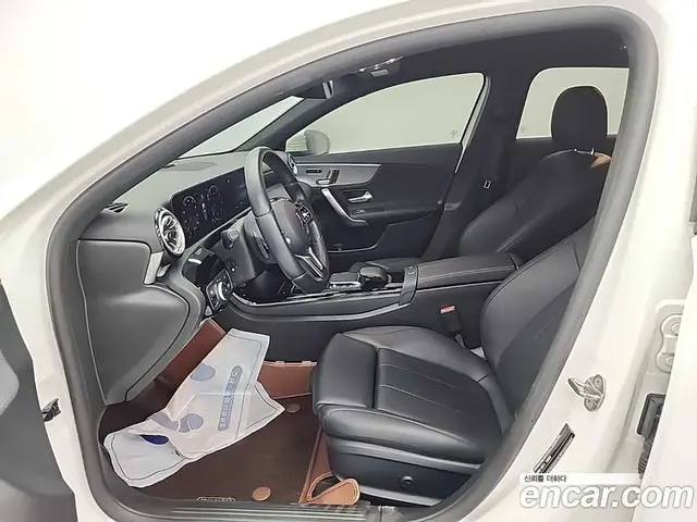 Mercedes-Benz A-Class 2023 2.0 автомат (гидро), миниатюра 11 Mercedes-Benz A-Class 2023 2.0 автомат (гидро), миниатюра 11