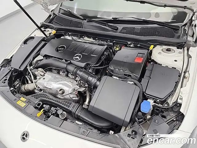 Mercedes-Benz A-Class 2023 2.0 автомат (гидро), миниатюра 5 Mercedes-Benz A-Class 2023 2.0 автомат (гидро), миниатюра 5