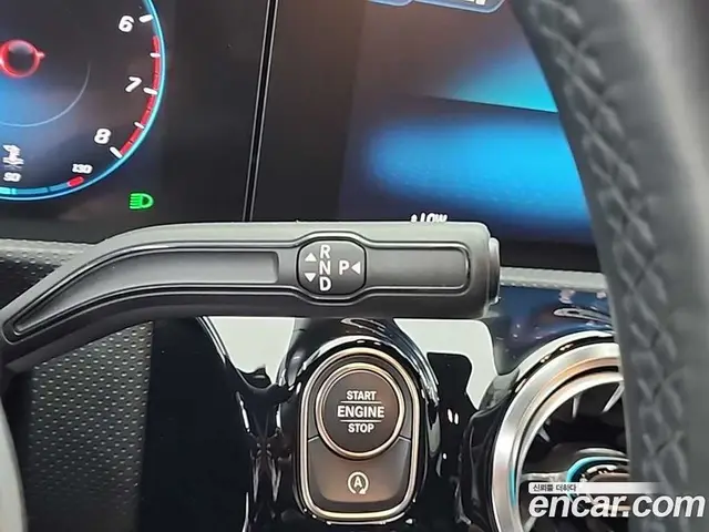Mercedes-Benz A-Class 2023 2.0 автомат (гидро), миниатюра 8 Mercedes-Benz A-Class 2023 2.0 автомат (гидро), миниатюра 8