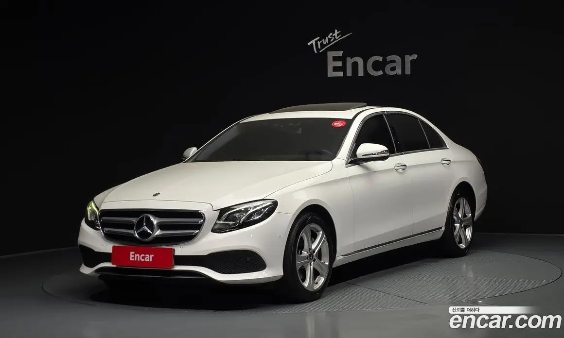 Mercedes-Benz E-Class 2017 1.9 автомат (гидро), фото 1 Mercedes-Benz E-Class 2017 1.9 автомат (гидро), фото 1