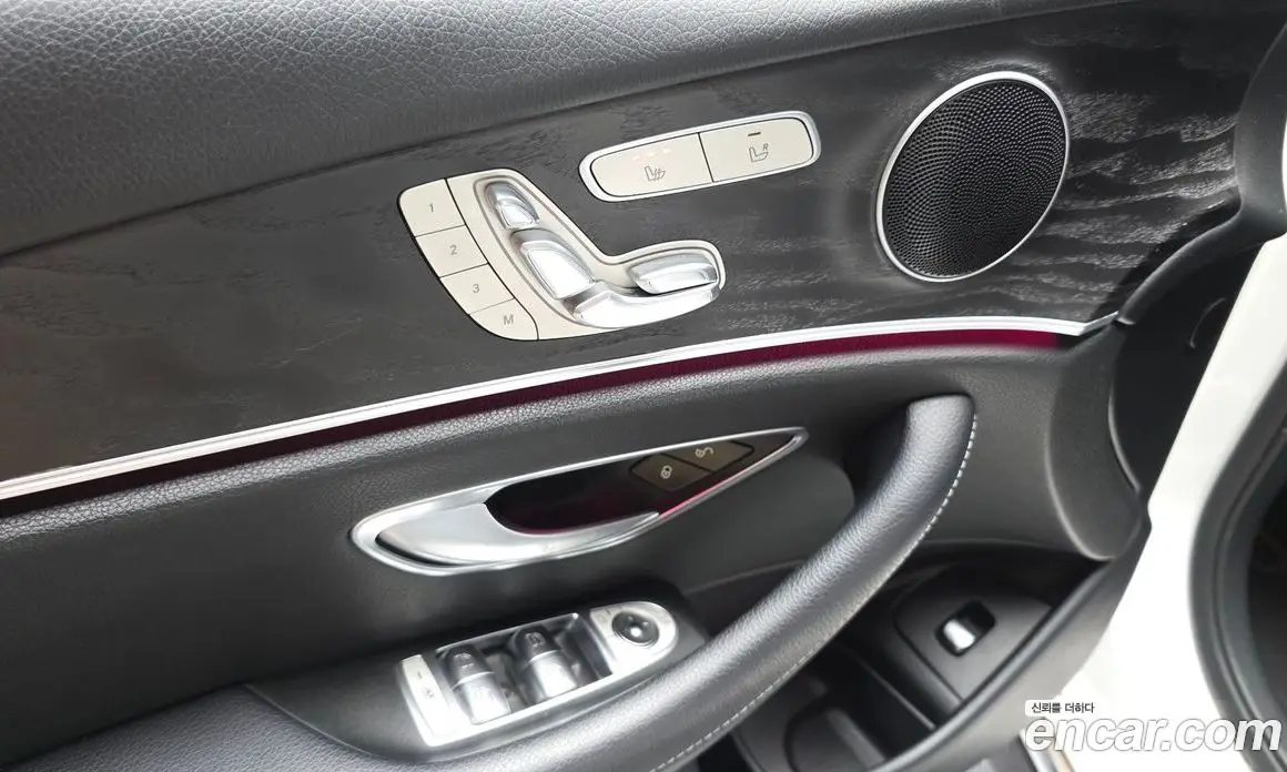 Mercedes-Benz E-Class 2017 1.9 автомат (гидро), фото 26 Mercedes-Benz E-Class 2017 1.9 автомат (гидро), фото 26