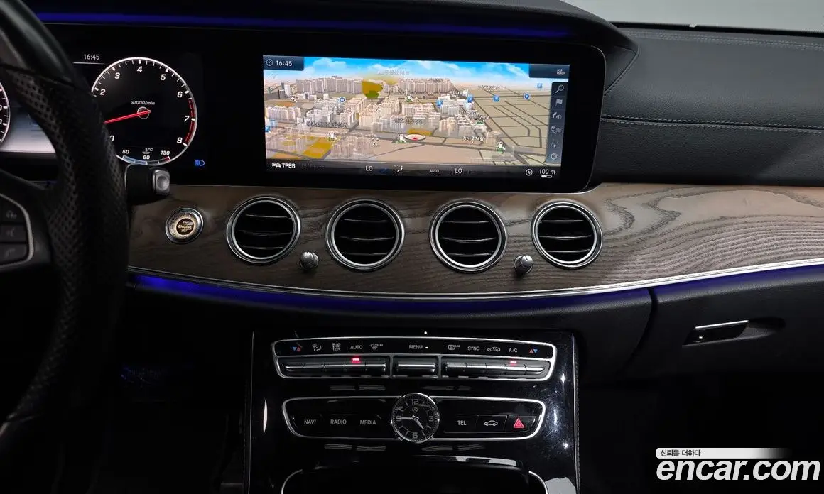 Mercedes-Benz E-Class 2018 2.0 автомат (гидро), фото 13 Mercedes-Benz E-Class 2018 2.0 автомат (гидро), фото 13