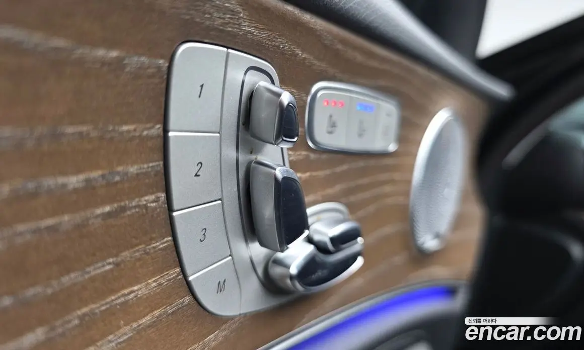 Mercedes-Benz E-Class 2018 2.0 автомат (гидро), фото 18 Mercedes-Benz E-Class 2018 2.0 автомат (гидро), фото 18