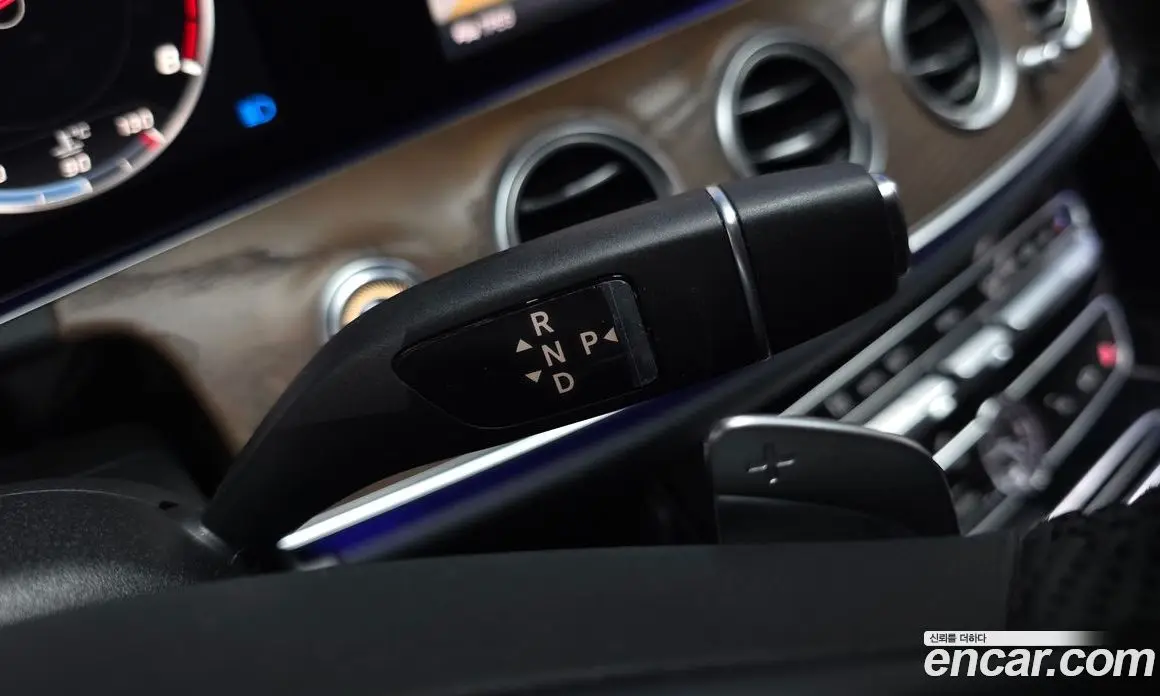 Mercedes-Benz E-Class 2018 2.0 автомат (гидро), фото 8 Mercedes-Benz E-Class 2018 2.0 автомат (гидро), фото 8
