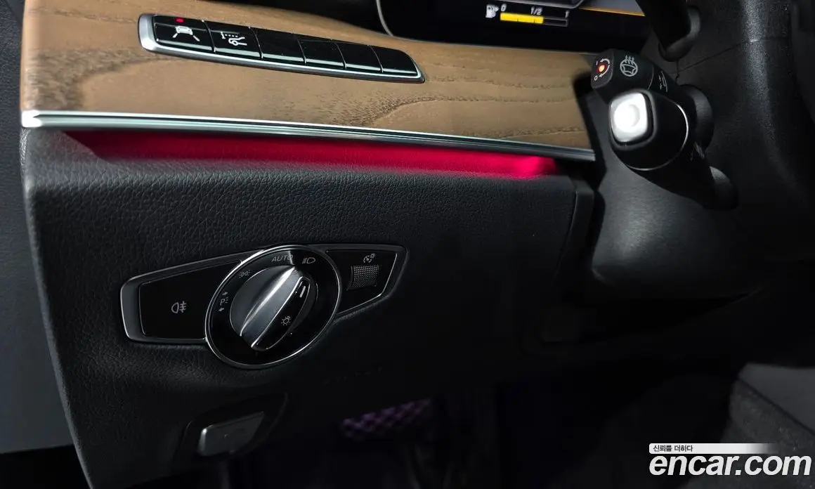 Mercedes-Benz E-Class 2018 2.0 автомат (гидро), фото 25 Mercedes-Benz E-Class 2018 2.0 автомат (гидро), фото 25