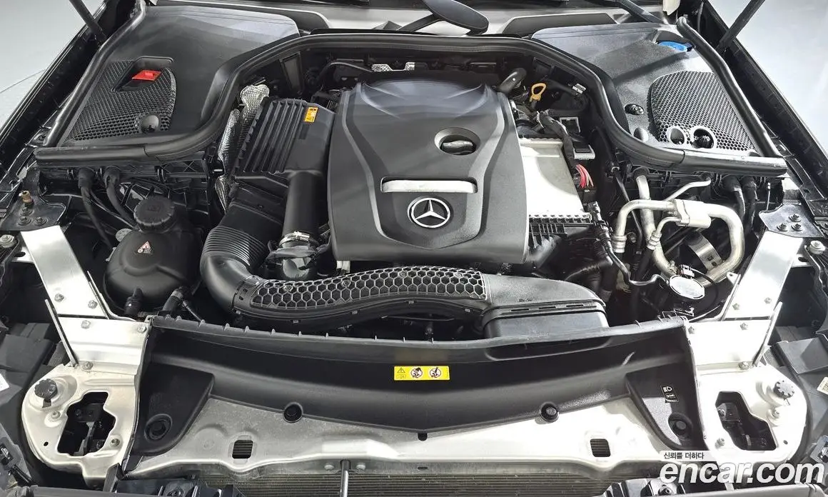 Mercedes-Benz E-Class 2018 2.0 автомат (гидро), фото 6 Mercedes-Benz E-Class 2018 2.0 автомат (гидро), фото 6
