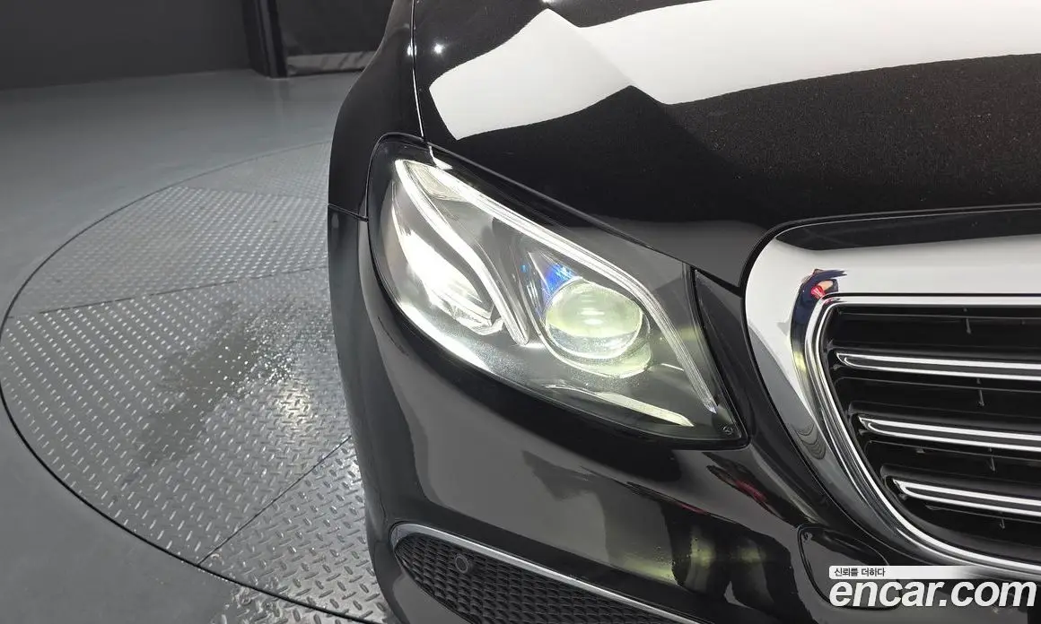 Mercedes-Benz E-Class 2018 2.0 автомат (гидро), фото 8 Mercedes-Benz E-Class 2018 2.0 автомат (гидро), фото 8