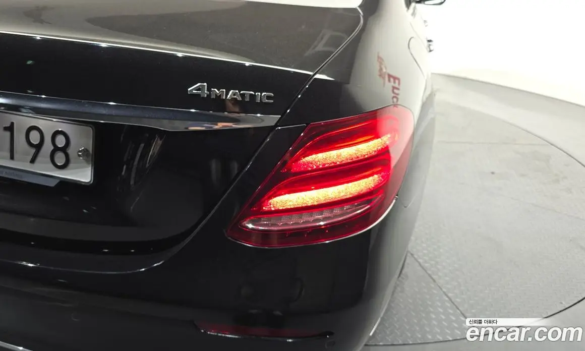 Mercedes-Benz E-Class 2018 2.0 автомат (гидро), фото 9 Mercedes-Benz E-Class 2018 2.0 автомат (гидро), фото 9