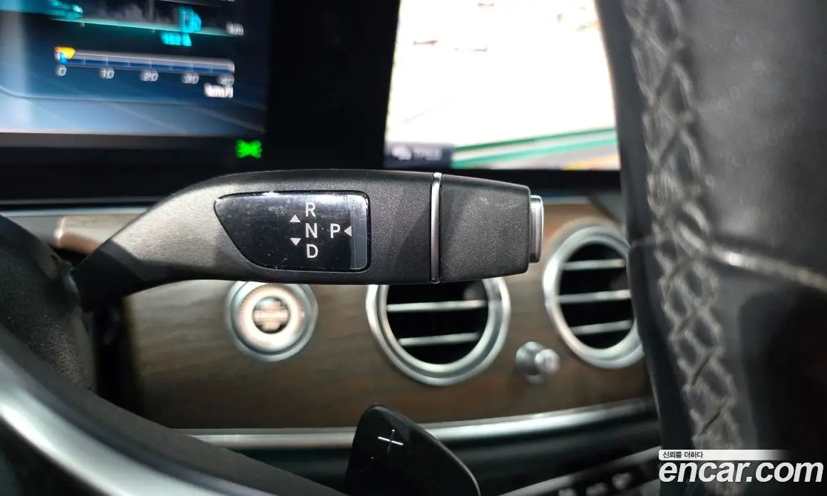 Mercedes-Benz E-Class 2018 2.0 автомат (гидро), фото 12 Mercedes-Benz E-Class 2018 2.0 автомат (гидро), фото 12