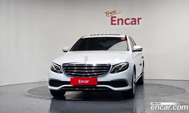 Mercedes-Benz E-Class 2018 2.0 автомат (гидро), миниатюра 3 Mercedes-Benz E-Class 2018 2.0 автомат (гидро), миниатюра 3