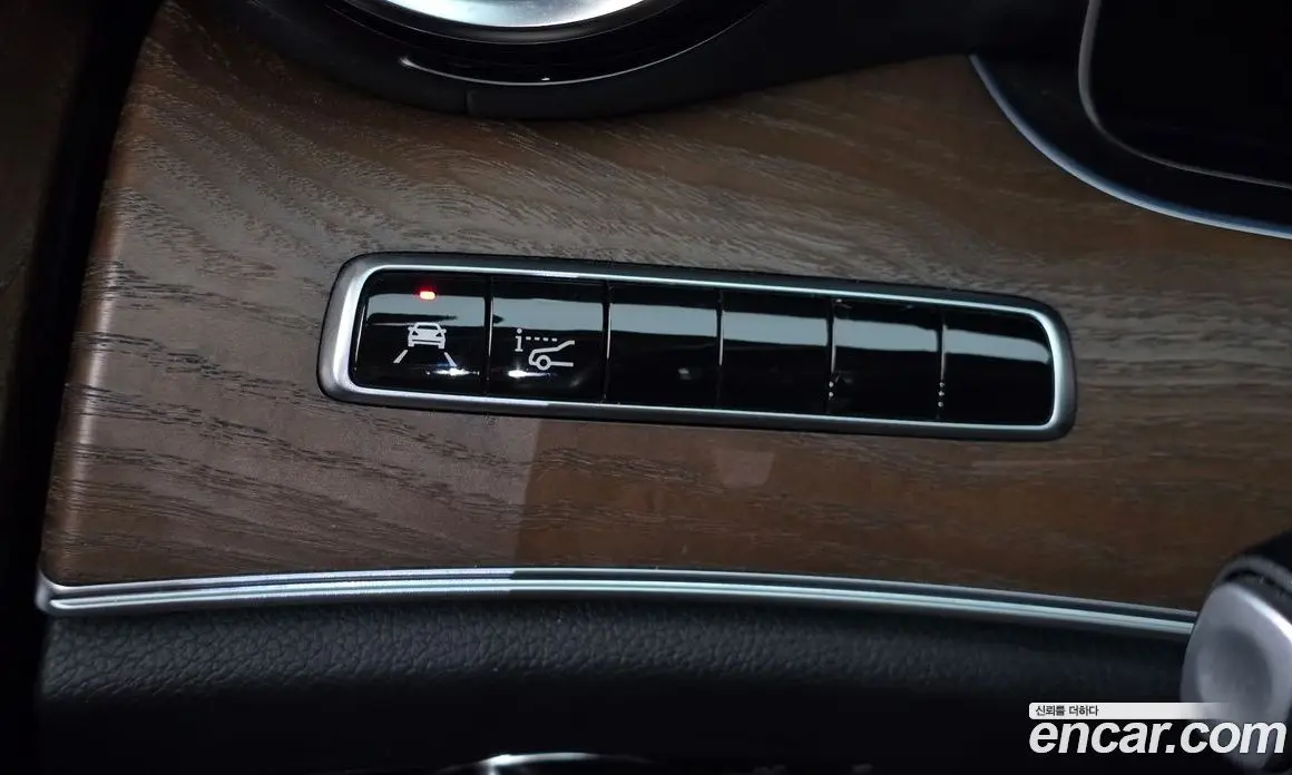Mercedes-Benz E-Class 2018 2.0 автомат (гидро), фото 23 Mercedes-Benz E-Class 2018 2.0 автомат (гидро), фото 23