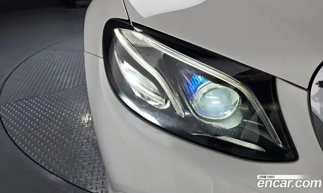 Mercedes-Benz E-Class 2018 2.0 автомат (гидро), миниатюра 8 Mercedes-Benz E-Class 2018 2.0 автомат (гидро), миниатюра 8