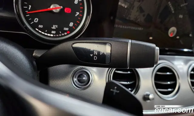 Mercedes-Benz E-Class 2018 2.0 автомат (гидро), миниатюра 12