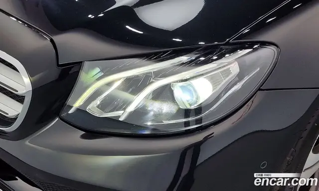 Mercedes-Benz E-Class 2018 2.0 автомат (гидро), миниатюра 8 Mercedes-Benz E-Class 2018 2.0 автомат (гидро), миниатюра 8