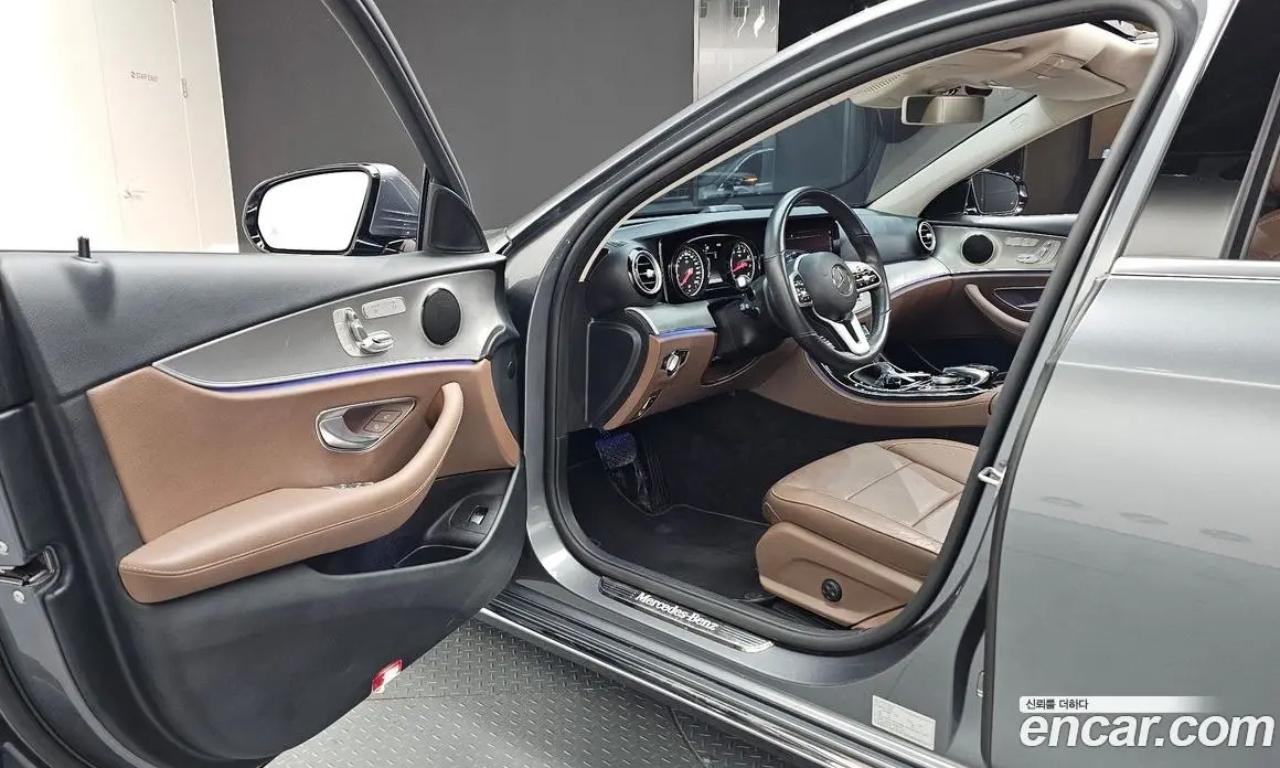 Mercedes-Benz E-Class 2019 2.0 автомат (гидро), фото 13 Mercedes-Benz E-Class 2019 2.0 автомат (гидро), фото 13