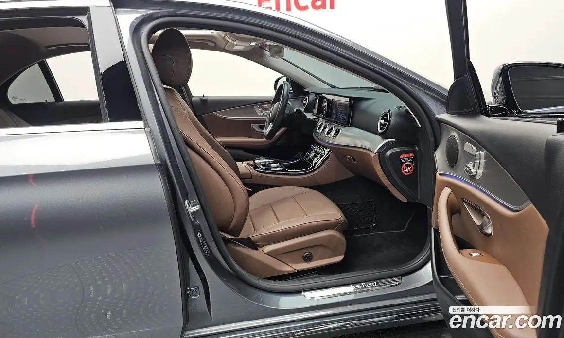Mercedes-Benz E-Class 2019 2.0 автомат (гидро), фото 16 Mercedes-Benz E-Class 2019 2.0 автомат (гидро), фото 16