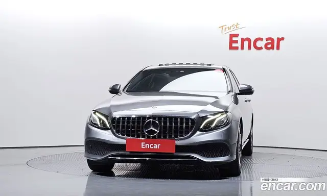 Mercedes-Benz E-Class 2019 2.0 автомат (гидро), миниатюра 3 Mercedes-Benz E-Class 2019 2.0 автомат (гидро), миниатюра 3