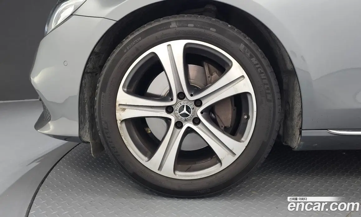 Mercedes-Benz E-Class 2019 2.0 автомат (гидро), фото 5 Mercedes-Benz E-Class 2019 2.0 автомат (гидро), фото 5