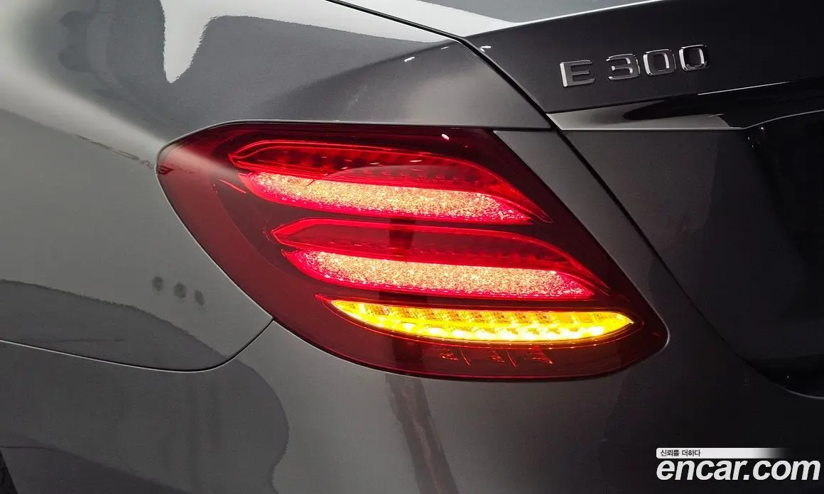 Mercedes-Benz E-Class 2019 2.0 автомат (гидро), фото 9 Mercedes-Benz E-Class 2019 2.0 автомат (гидро), фото 9
