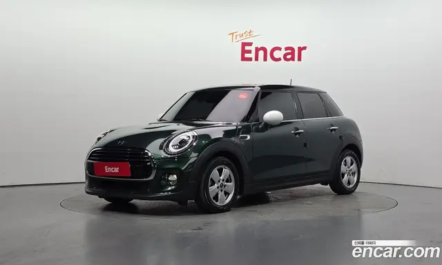 Mini Cooper 2018 1.5 автомат (гидро), миниатюра 1