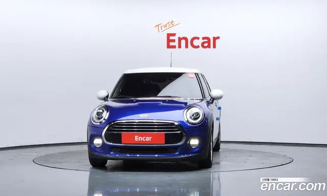 Mini Cooper 2018 1.5 автомат (гидро), миниатюра 3