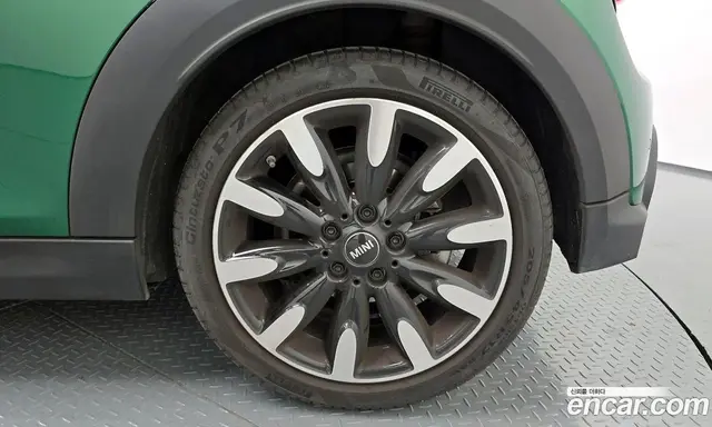 Mini Cooper 2023 2.0 автомат (гидро), миниатюра 5 Mini Cooper 2023 2.0 автомат (гидро), миниатюра 5