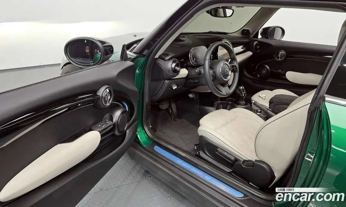 Mini Cooper 2023 2.0 автомат (гидро), фото 10 Mini Cooper 2023 2.0 автомат (гидро), фото 10