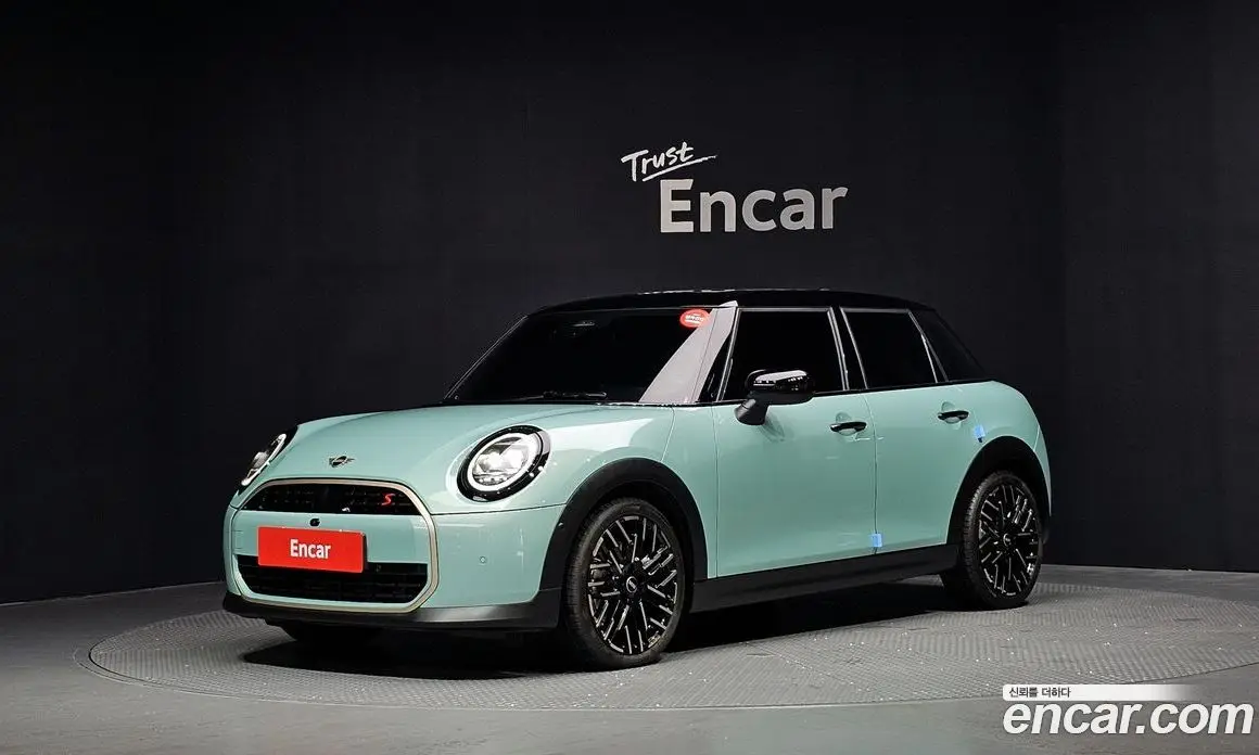 Mini Cooper 2025 2.0 автомат (гидро), фото 1 Mini Cooper 2025 2.0 автомат (гидро), фото 1