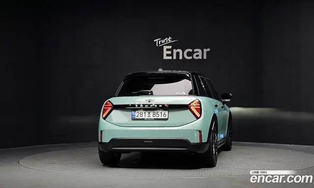 Mini Cooper 2025 2.0 автомат (гидро), миниатюра 4 Mini Cooper 2025 2.0 автомат (гидро), миниатюра 4