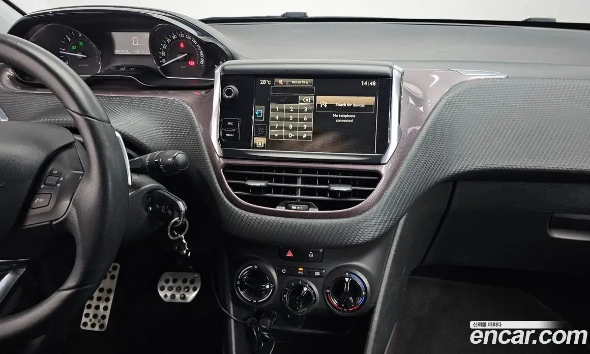 Peugeot 2008 2015 1.6 автомат (гидро), фото 18 Peugeot 2008 2015 1.6 автомат (гидро), фото 18