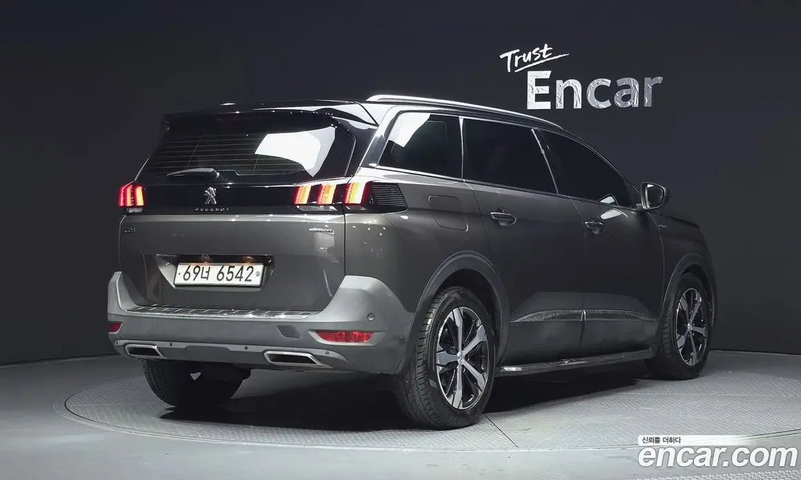 Peugeot 5008 2019 1.5 автомат (гидро), фото 2 Peugeot 5008 2019 1.5 автомат (гидро), фото 2