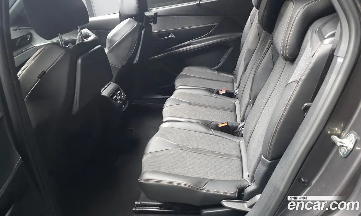 Peugeot 5008 2019 1.5 автомат (гидро), фото 12 Peugeot 5008 2019 1.5 автомат (гидро), фото 12