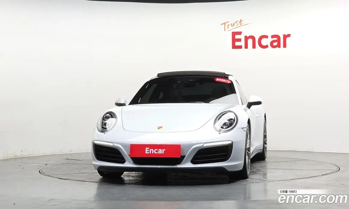 Porsche 911 2017 3.0 автомат (гидро), фото 2 Porsche 911 2017 3.0 автомат (гидро), фото 2