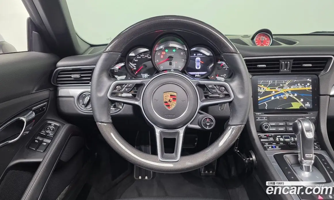 Porsche 911 2017 3.0 автомат (гидро), фото 18 Porsche 911 2017 3.0 автомат (гидро), фото 18
