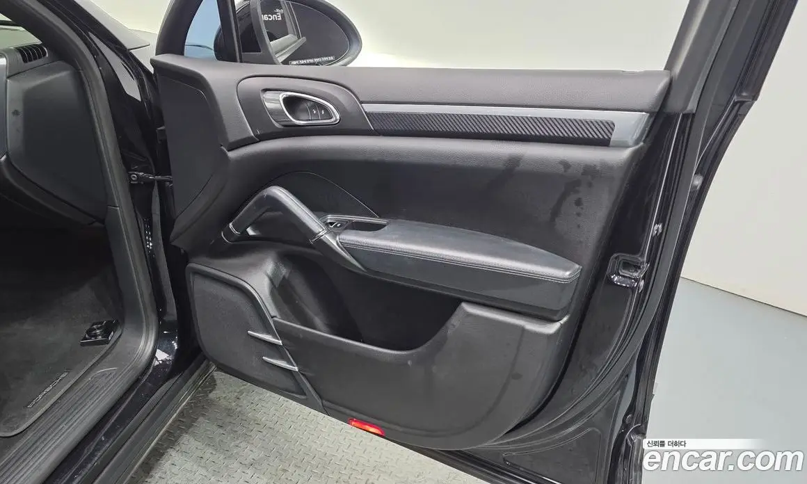 Porsche Cayenne 2013 3.0 автомат (гидро), фото 14 Porsche Cayenne 2013 3.0 автомат (гидро), фото 14
