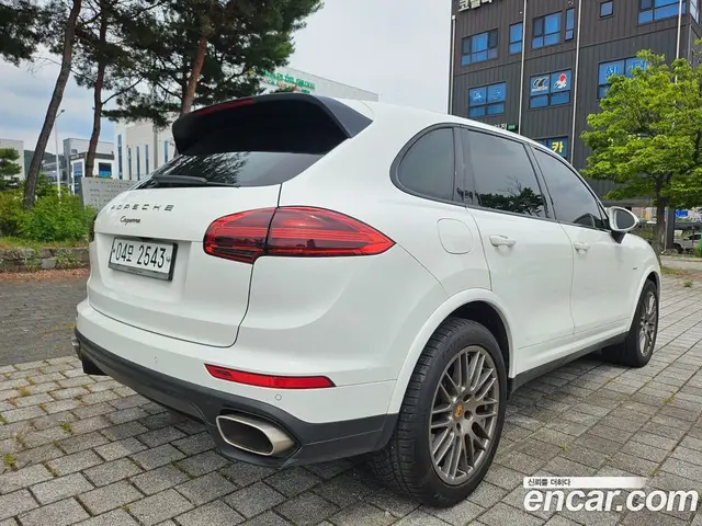 Porsche Cayenne 2017 3.0 автомат (гидро), миниатюра 4 Porsche Cayenne 2017 3.0 автомат (гидро), миниатюра 4