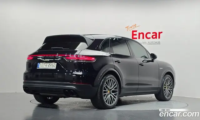 Porsche Cayenne 2020 3.0 автомат (гидро), миниатюра 1 Porsche Cayenne 2020 3.0 автомат (гидро), миниатюра 1